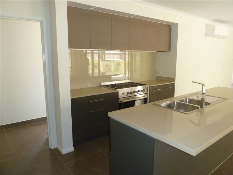 Augustine Heights QLD 4300