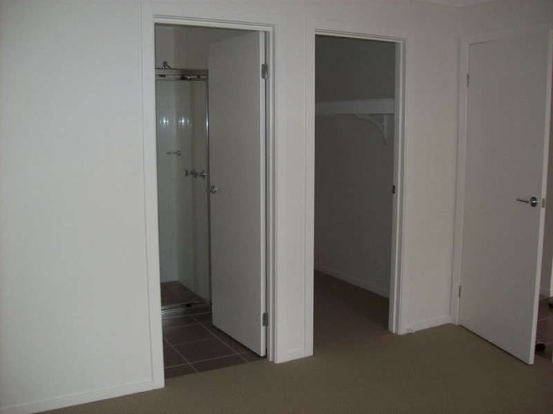 42 Glorious Promenade, Redbank Plains QLD 4301