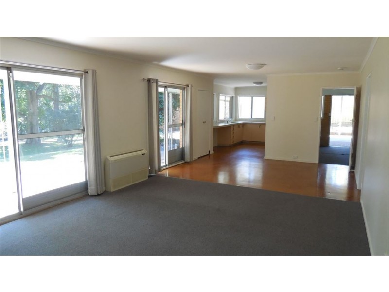 40 Freeman  Rd, Durack QLD 4077