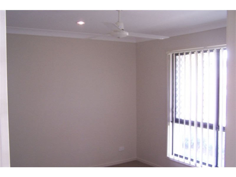 16 Grampian St, Springfield Lakes QLD 4300