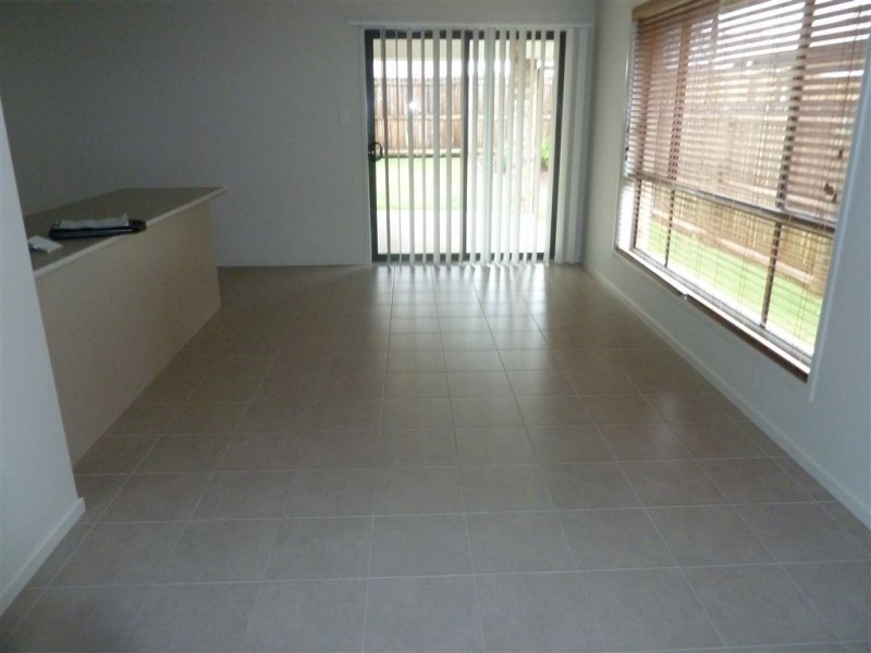 63 Valentine Cir, Augustine Heights QLD 4300
