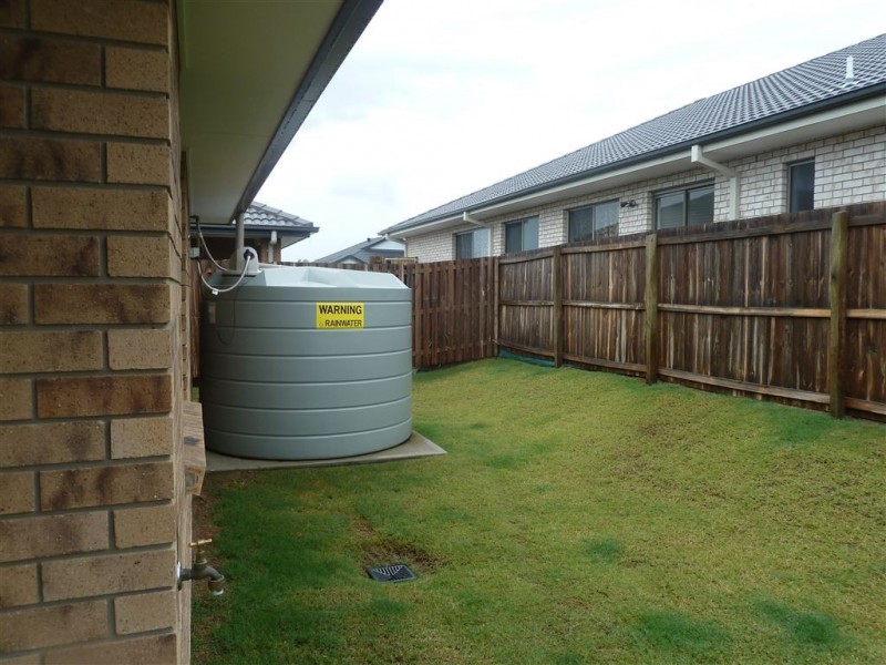 63 Valentine Cir, Augustine Heights QLD 4300