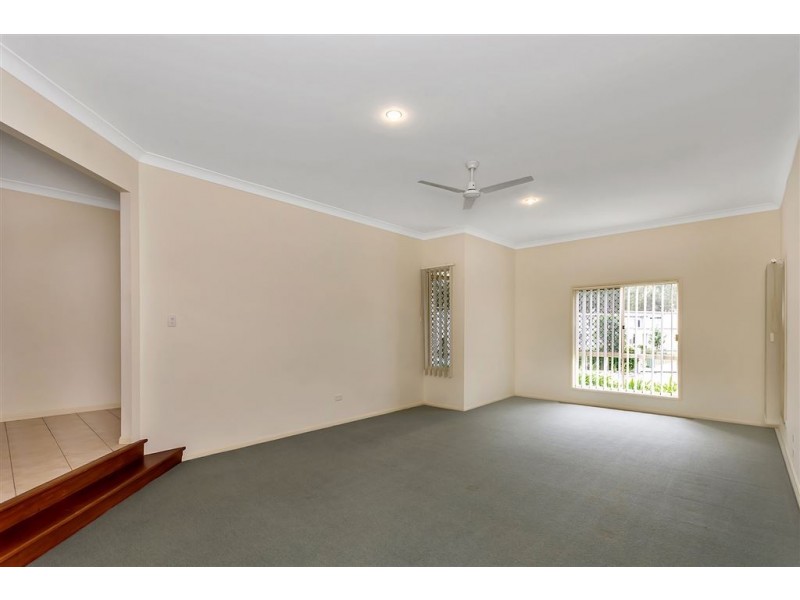 27 Oakview Cct, Brookwater QLD 4300