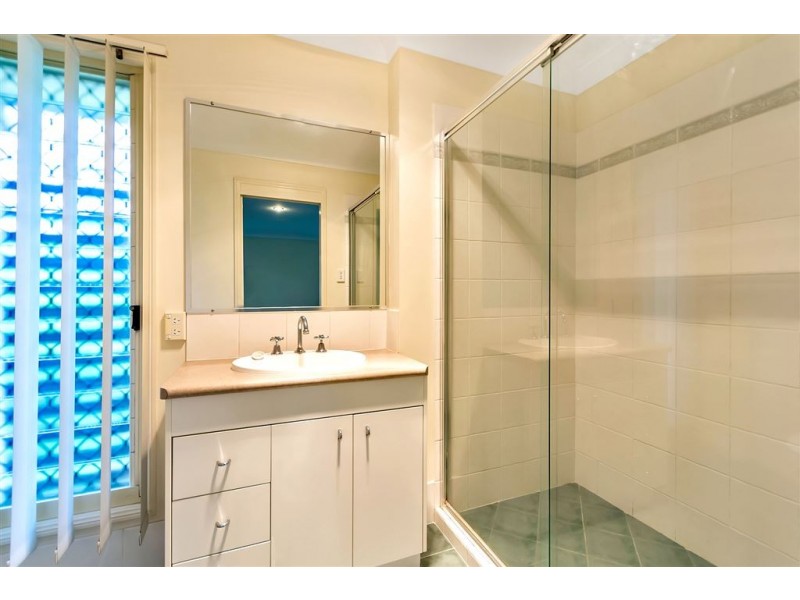 27 Oakview Cct, Brookwater QLD 4300