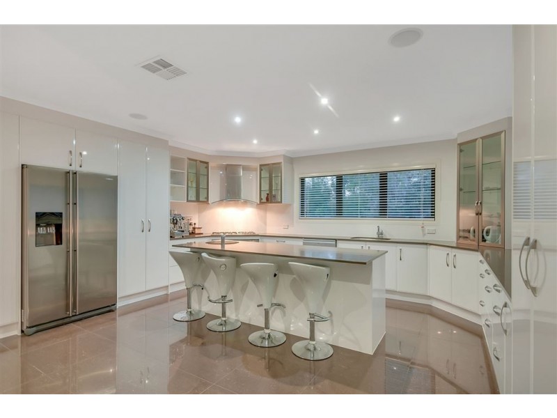 10 Seanna Place, Brookwater QLD 4300