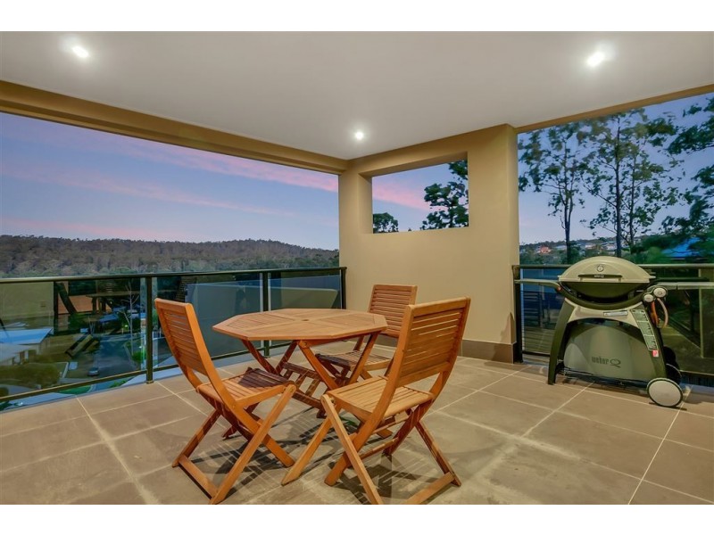 10 Seanna Place, Brookwater QLD 4300