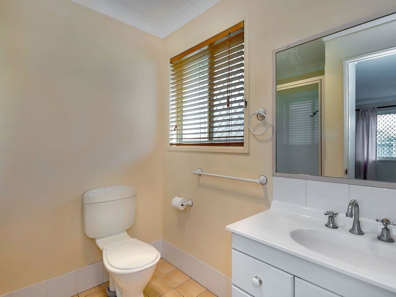 72 Smiths Road, Goodna QLD 4300