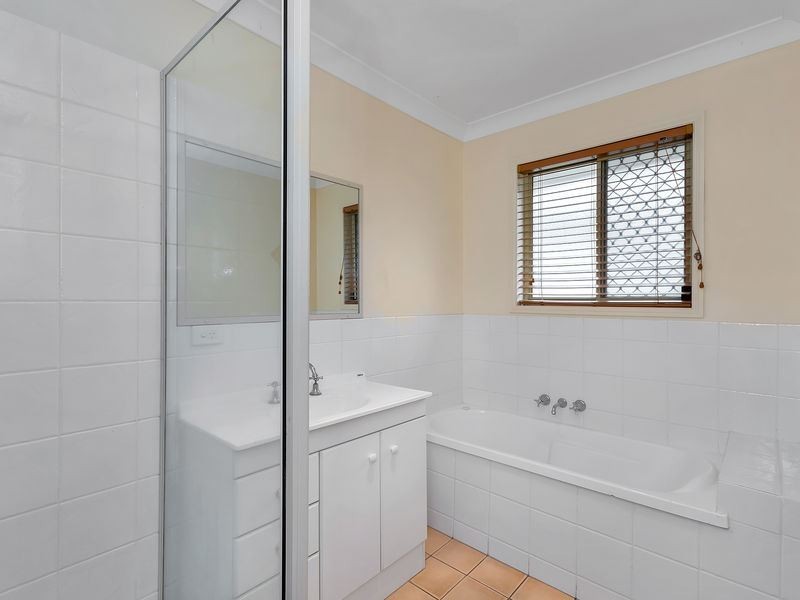 72 Smiths Road, Goodna QLD 4300