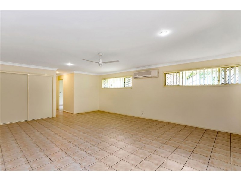 27 Oakview Cct, Brookwater QLD 4300