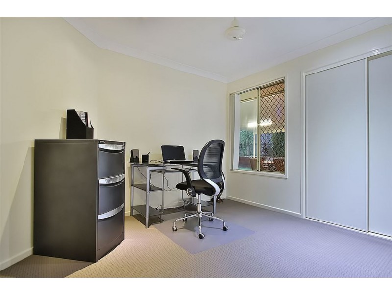11 Foreman Court, Collingwood Park QLD 4301