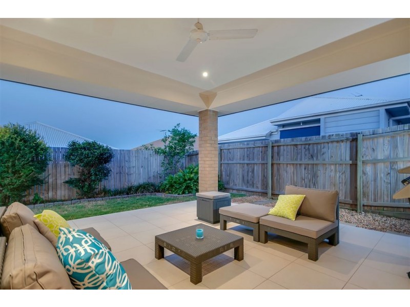 18 Barrington Street, Springfield Lakes QLD 4300