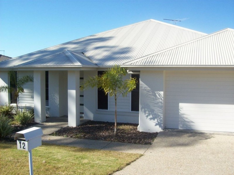 12 Dillon St, Augustine Heights QLD 4300
