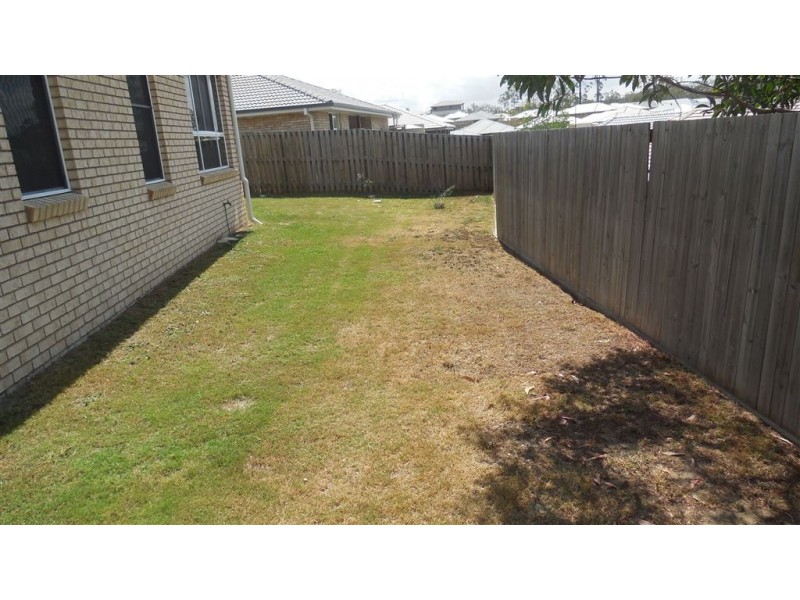 12 Dillon St, Augustine Heights QLD 4300