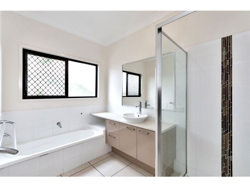 6 Inlet lane, Springfield Lakes QLD 4300