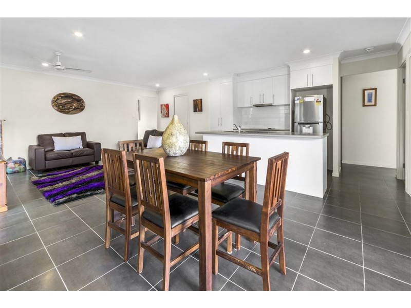 11 Dianella Street, Springfield Lakes QLD 4300