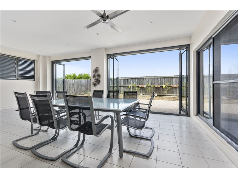 34 Highlands terrace, Springfield Lakes QLD 4300