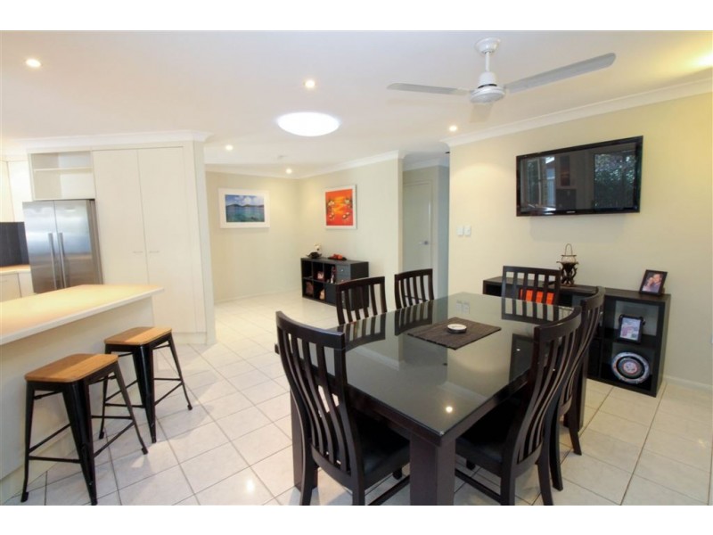 5 Leonie Street, Camira QLD 4300