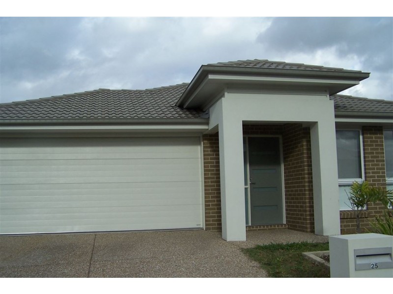 25 Moogerah Blvd, Redbank Plains QLD 4301