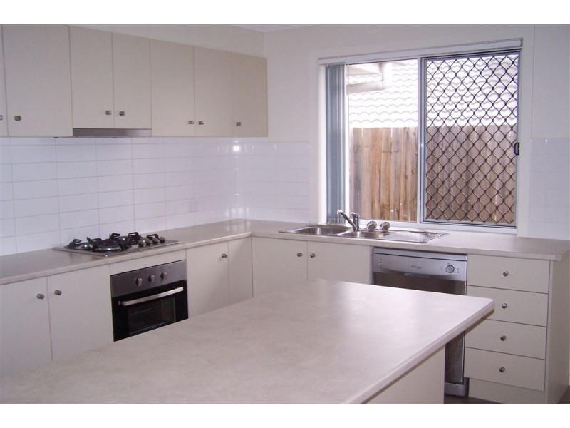 25 Moogerah Blvd, Redbank Plains QLD 4301