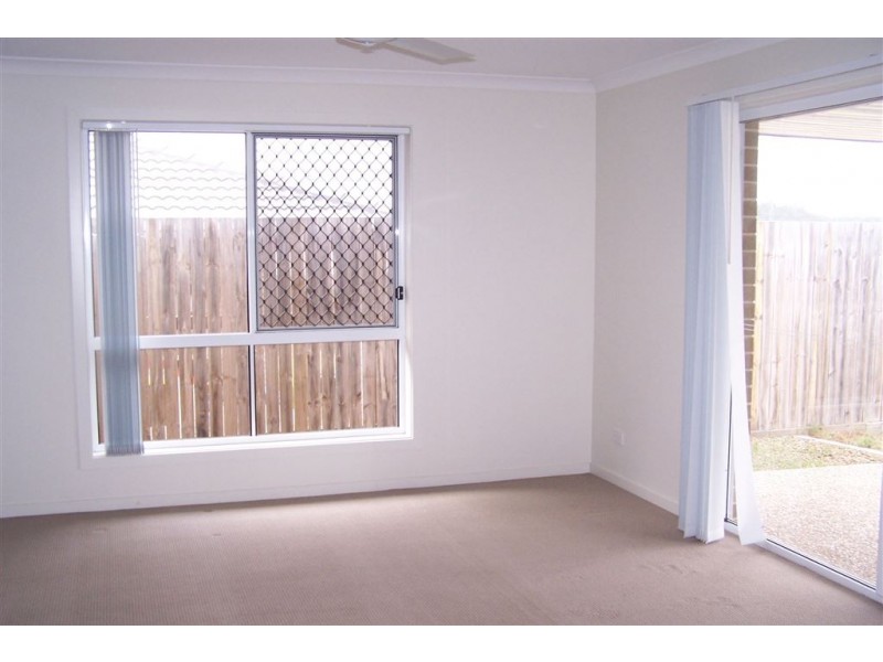25 Moogerah Blvd, Redbank Plains QLD 4301