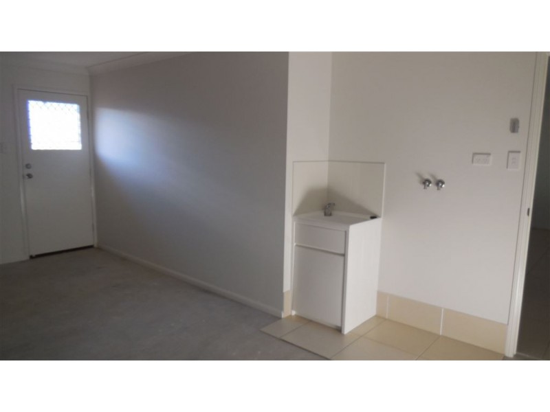18 Renee St, Redbank Plains QLD 4301