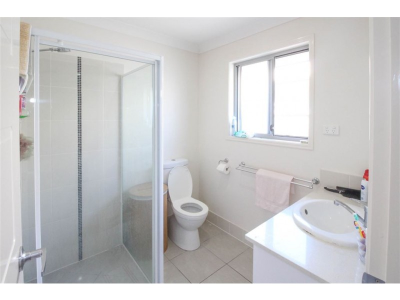 7 Luke Place, Redbank QLD 4301