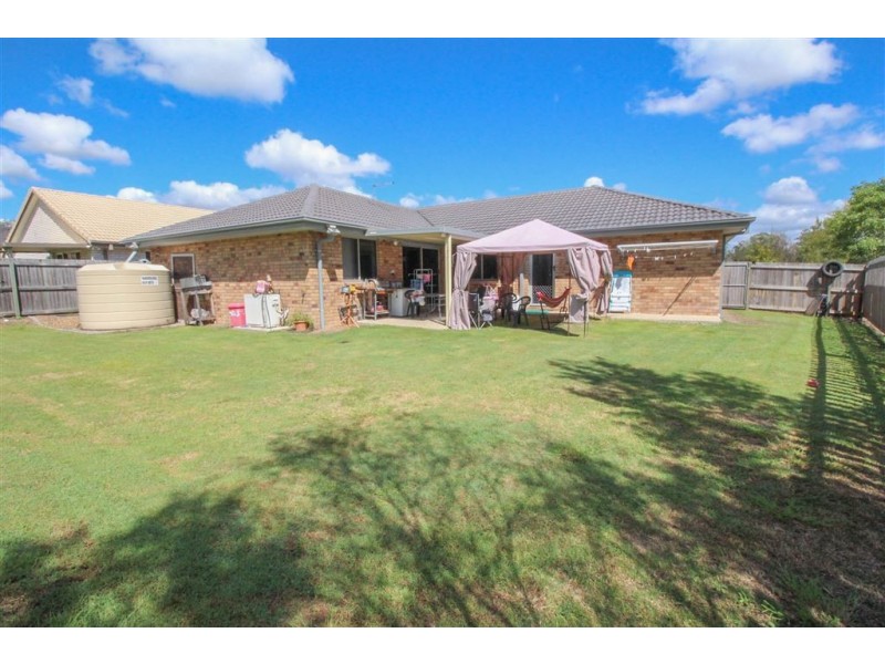 7 Luke Place, Redbank QLD 4301