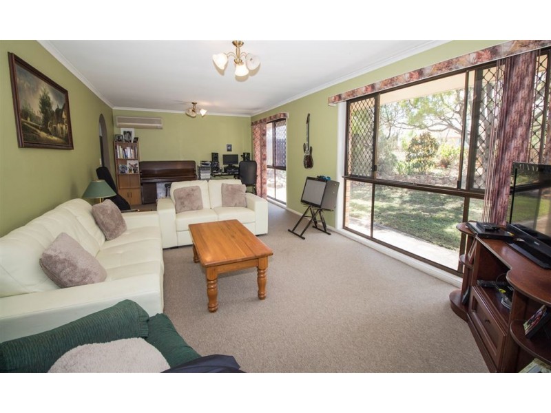 8 Cardwell Street, Redbank Plains QLD 4301