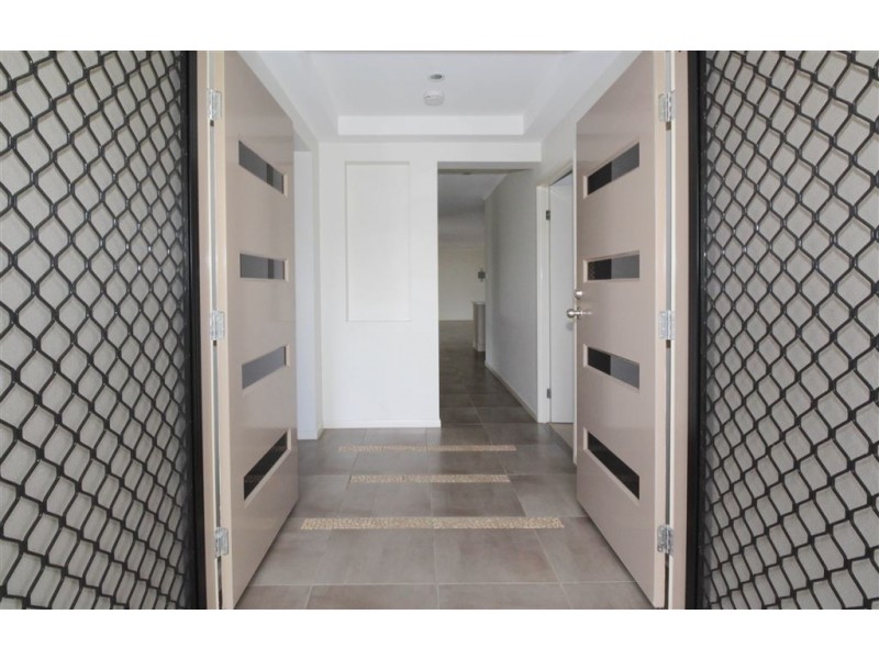 37 Trinity Crescent, Augustine Heights QLD 4300