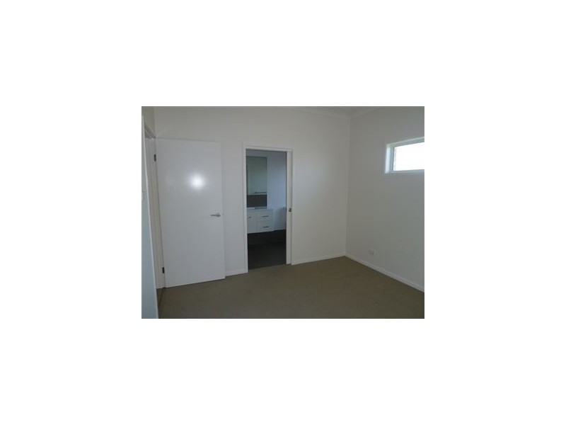 12 Dillon Avenue, Augustine Heights QLD 4300