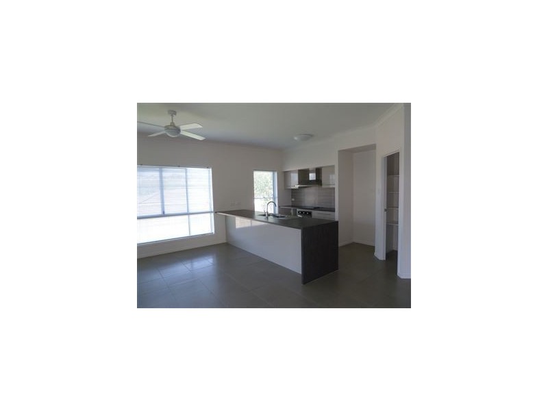 12 Dillon Avenue, Augustine Heights QLD 4300