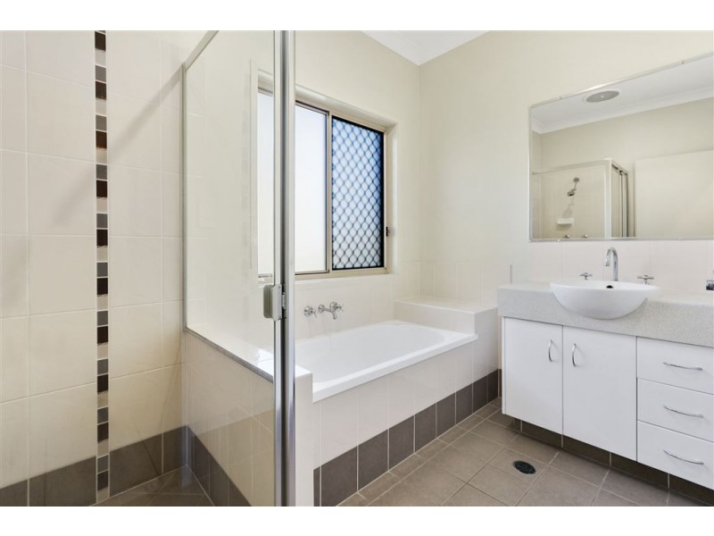 14 Inlet Lane, Springfield Lakes QLD 4300