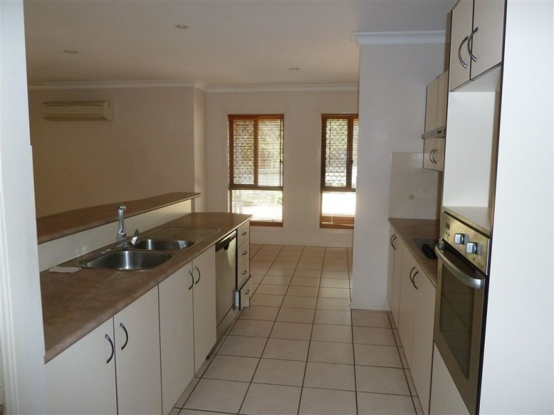 116 Lakeside Ave, Springfield Lakes QLD 4300