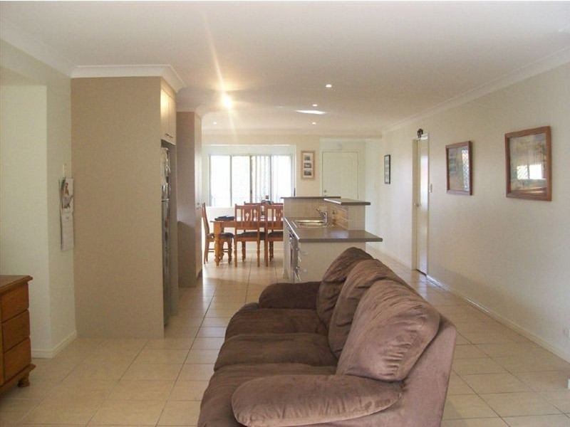 81 Admiral Cr, Springfield Lakes QLD 4300