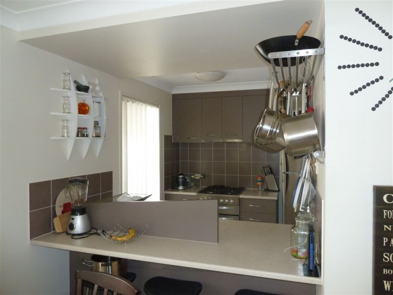 17 Esperance Cres, Springfield Lakes QLD 4300