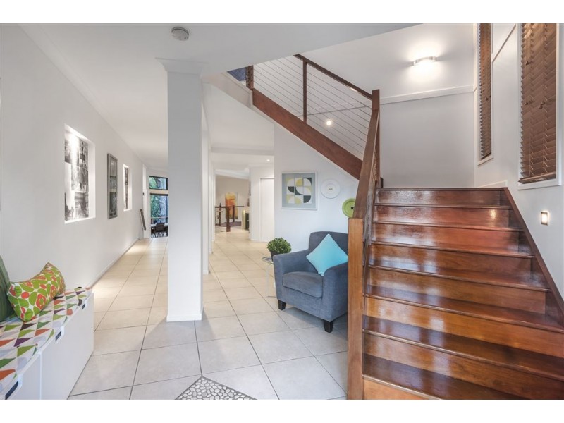 22 Lomandra Place, Chapel Hill QLD 4069