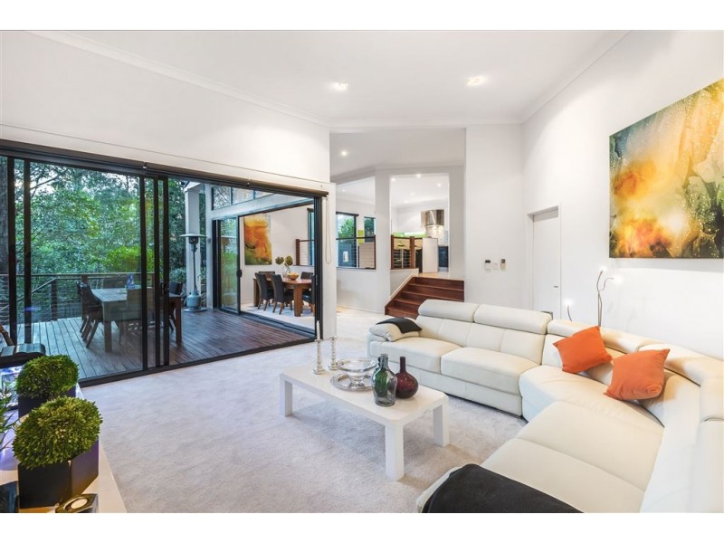 22 Lomandra Place, Chapel Hill QLD 4069