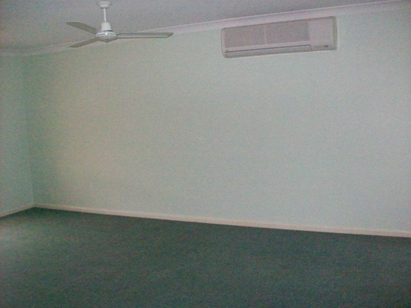 6 Scenic Dr, Springfield QLD 4300