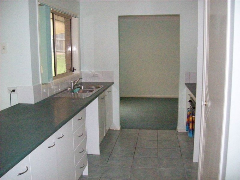 6 Scenic Dr, Springfield QLD 4300