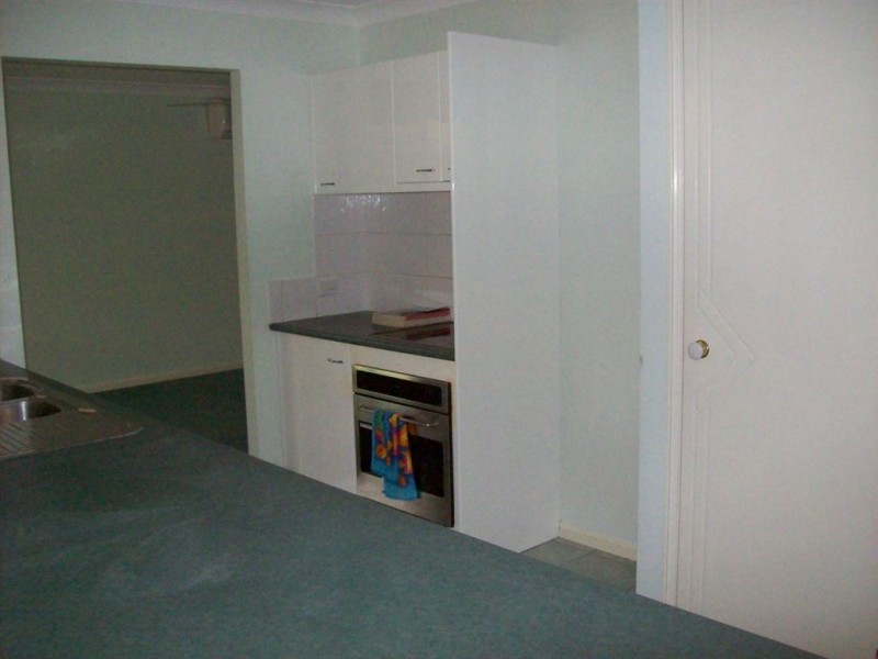 6 Scenic Dr, Springfield QLD 4300