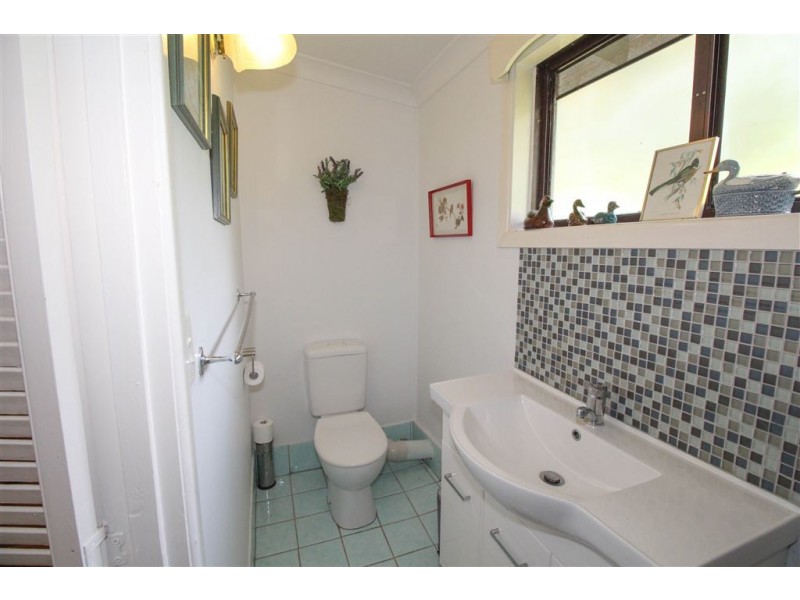 16 Dale Road, Camira QLD 4300