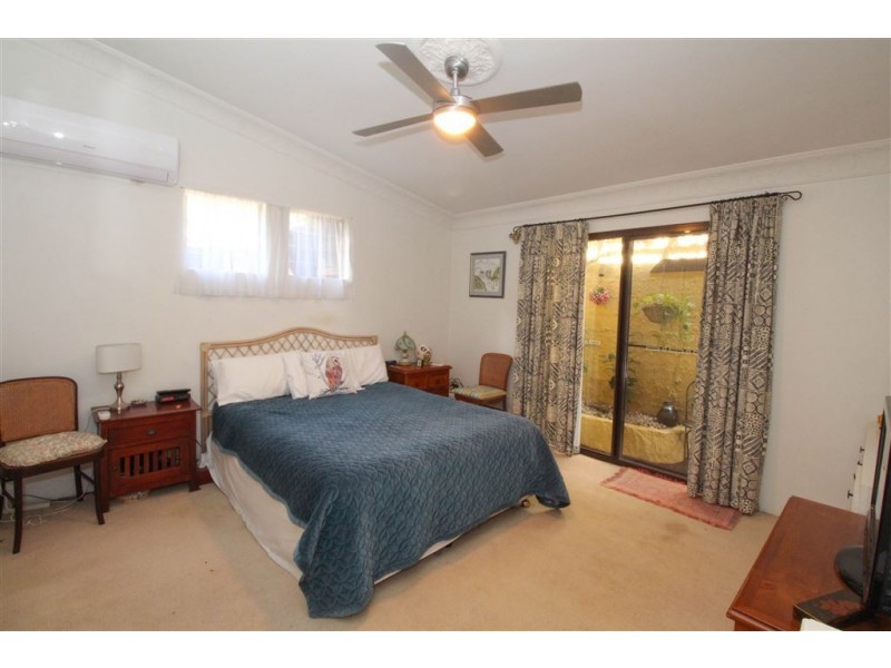 16 Dale Road, Camira QLD 4300