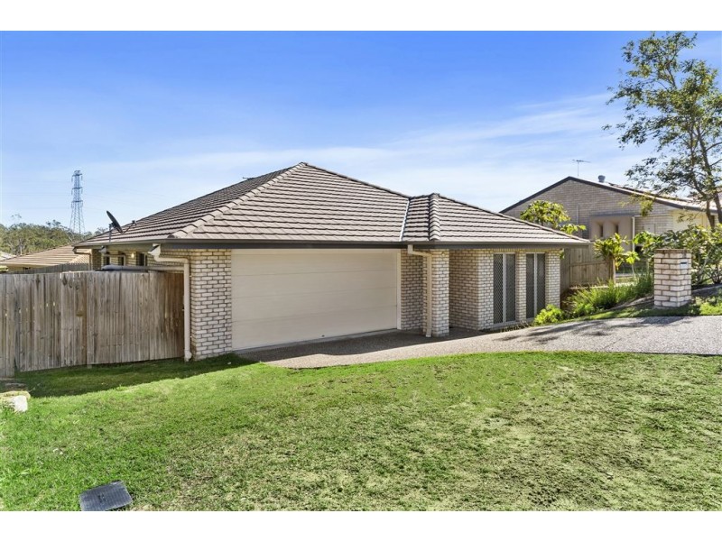 32 Sutherland Crescent, Goodna QLD 4300