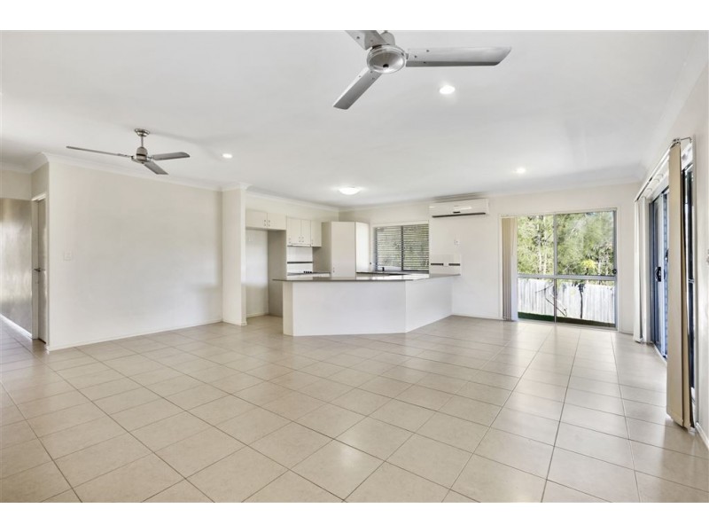 32 Sutherland Crescent, Goodna QLD 4300