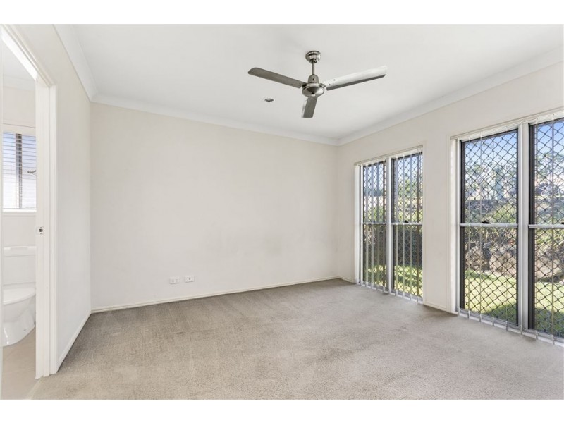 32 Sutherland Crescent, Goodna QLD 4300