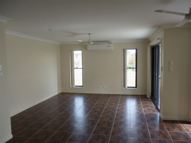 69 Valentine Cir, Augustine Heights QLD 4300