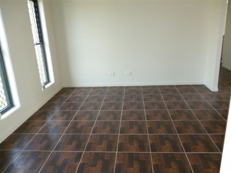 69 Valentine Cir, Augustine Heights QLD 4300