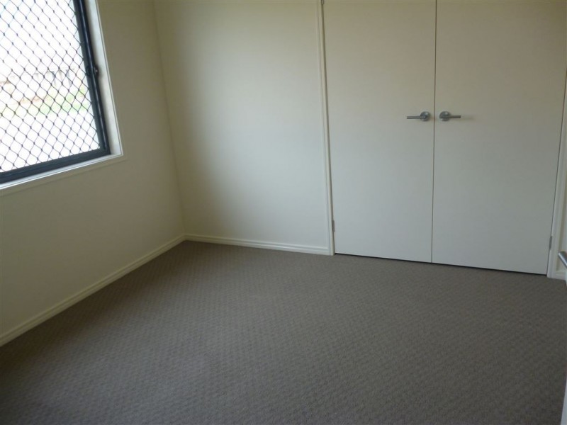 69 Valentine Cir, Augustine Heights QLD 4300