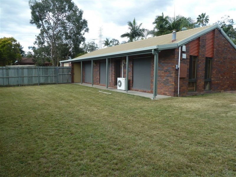 13 Robin St, Camira QLD 4300