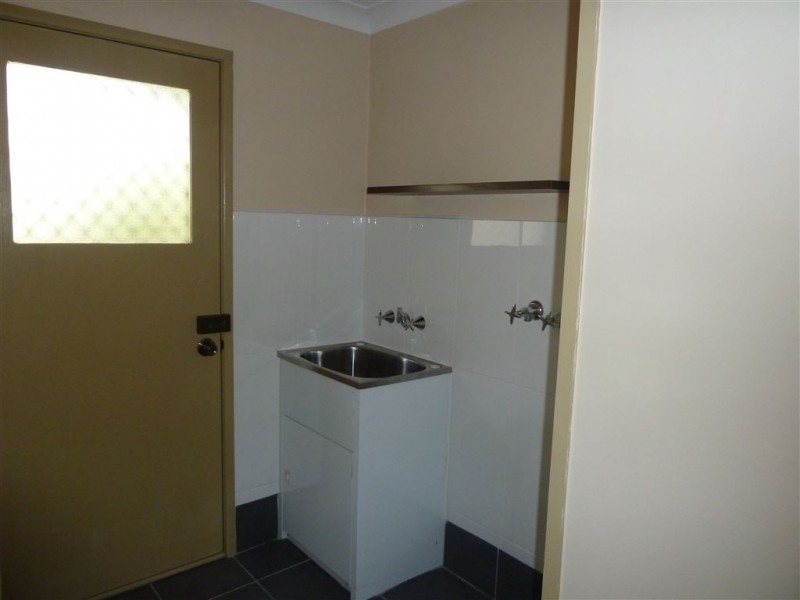 13 Robin St, Camira QLD 4300